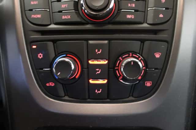 Opel Astra (2013) thumbnail 6