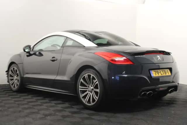 Peugeot RCZ (2010) thumbnail 4