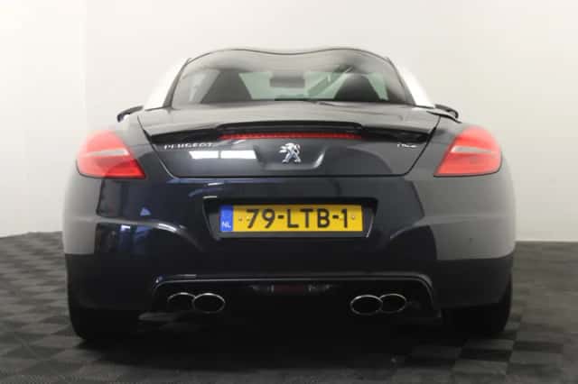 Peugeot RCZ (2010) thumbnail 5