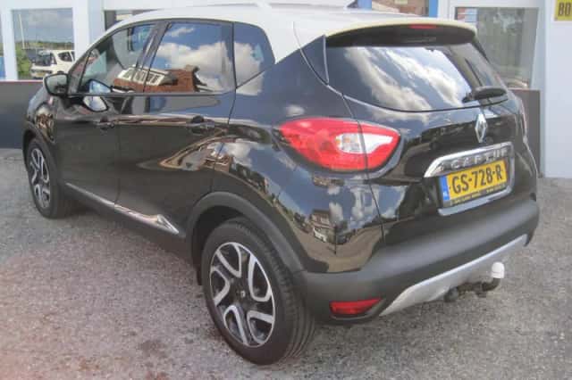 Renault Captur (2015) thumbnail 2