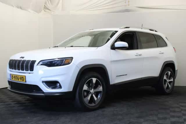 Jeep Cherokee (2019) thumbnail 1