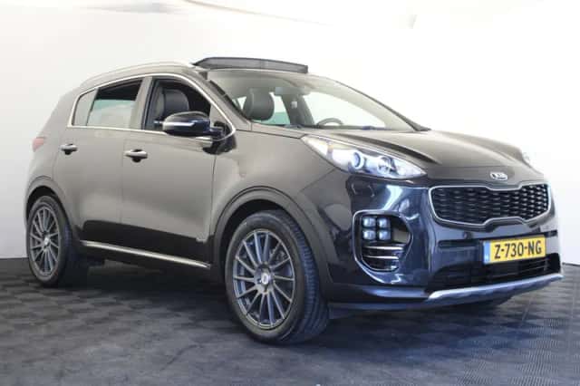 Kia Sportage (2016) thumbnail 3