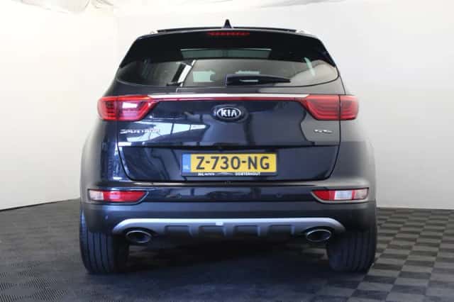 Kia Sportage (2016) thumbnail 5