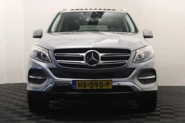 Mercedes-Benz GLE (2015) thumbnail 3