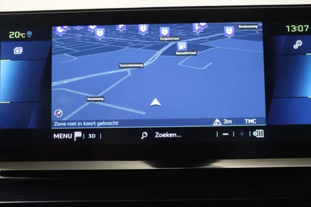 Peugeot 3008 (2021) thumbnail 4