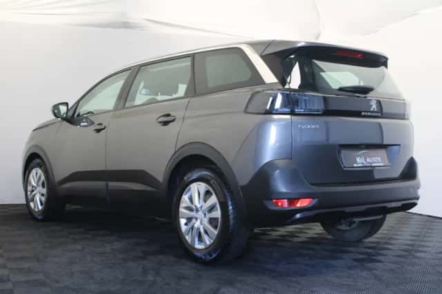 Peugeot 5008 (2021) thumbnail 4