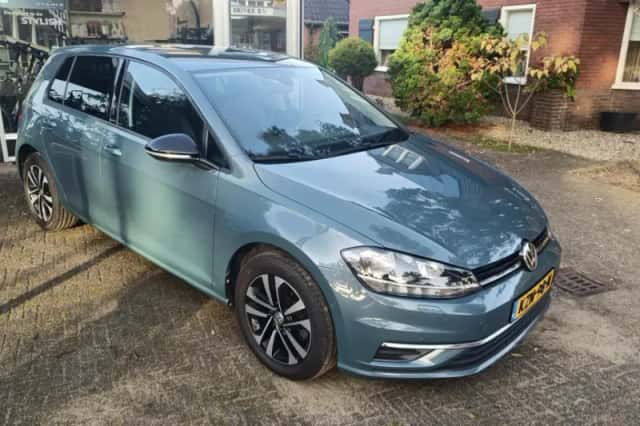 Volkswagen Golf (2019) thumbnail 3
