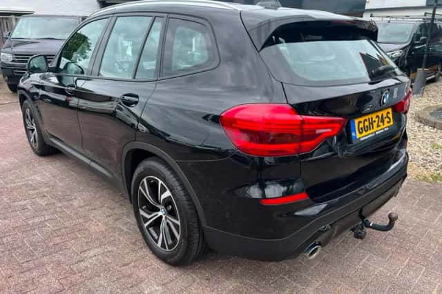 BMW X3 (2019) thumbnail 2