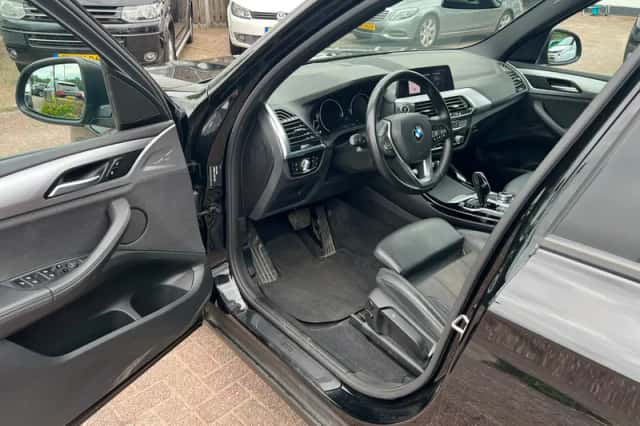 BMW X3 (2019) thumbnail 6