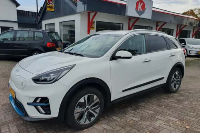 Kia Niro EV (2022) thumbnail 1