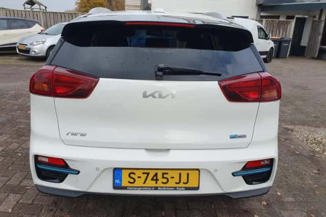 Kia Niro EV (2022) thumbnail 3