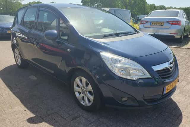 Opel Meriva (2011) thumbnail 5