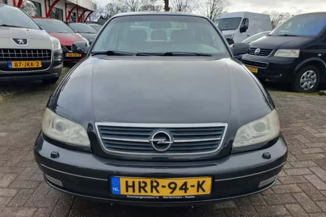 Opel Omega (2000) thumbnail 6