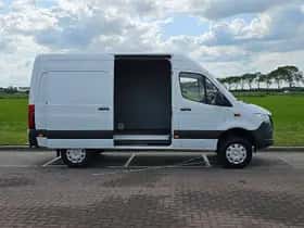 Mercedes-Benz Sprinter (2022) thumbnail 12