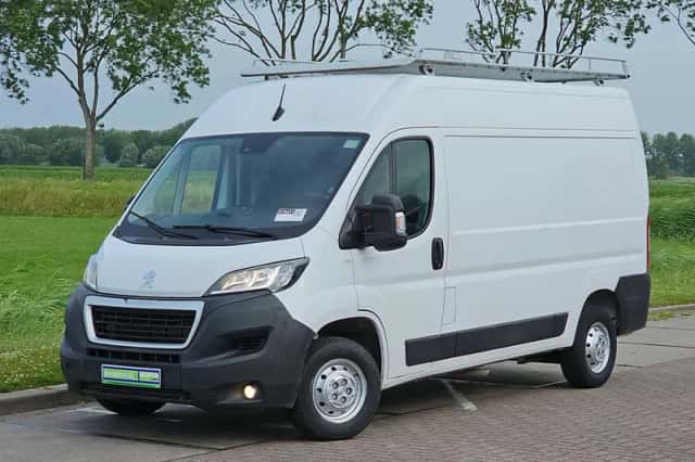 Peugeot Boxer (2021) thumbnail 2