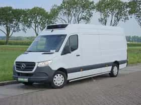 Mercedes-Benz Sprinter (2023) thumbnail 2