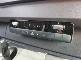 Mercedes-Benz Sprinter (2023) thumbnail 9