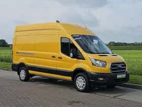 Ford E-Transit (2025) thumbnail 4