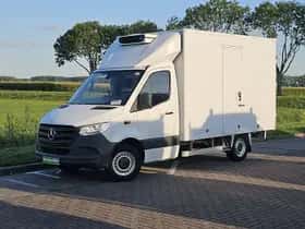 Mercedes-Benz Sprinter (2021) thumbnail 2