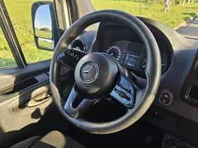 Mercedes-Benz Sprinter (2021) thumbnail 9