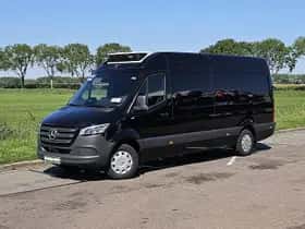 Mercedes-Benz Sprinter (2024) thumbnail 2