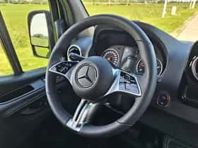 Mercedes-Benz Sprinter (2024) thumbnail 9