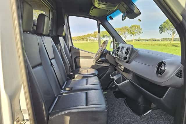 Mercedes-Benz Sprinter (2021) thumbnail 6