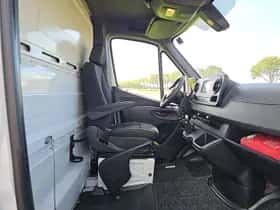 Mercedes-Benz Sprinter (2021) thumbnail 6