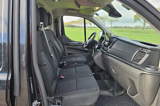 Ford Transit (2021) thumbnail 6