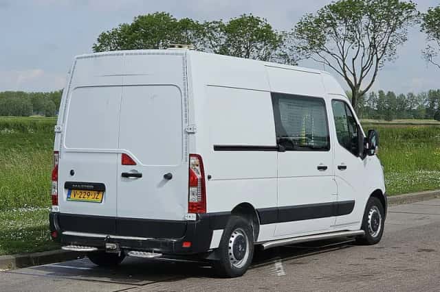 Renault Master (2018) thumbnail 3