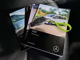 Mercedes-Benz EQV (2020) thumbnail 17
