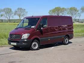 Mercedes-Benz 200-Serie (2016) thumbnail 2