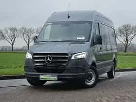 Mercedes-Benz Sprinter (2018) thumbnail 1
