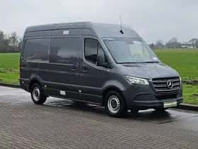 Mercedes-Benz Sprinter (2018) thumbnail 4