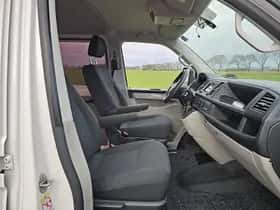 Volkswagen Transporter (2018) thumbnail 6
