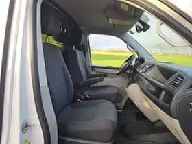 Volkswagen Transporter (2019) thumbnail 6