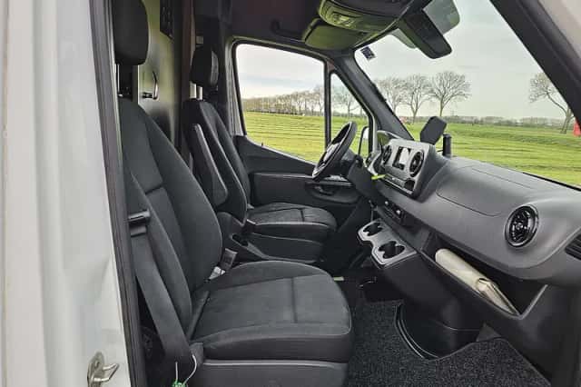 Mercedes-Benz Sprinter (2018) thumbnail 6