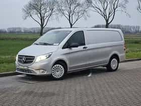 Mercedes-Benz Vito (2021) thumbnail 2