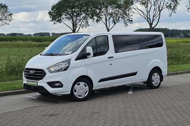 Ford Transit (2023) thumbnail 2