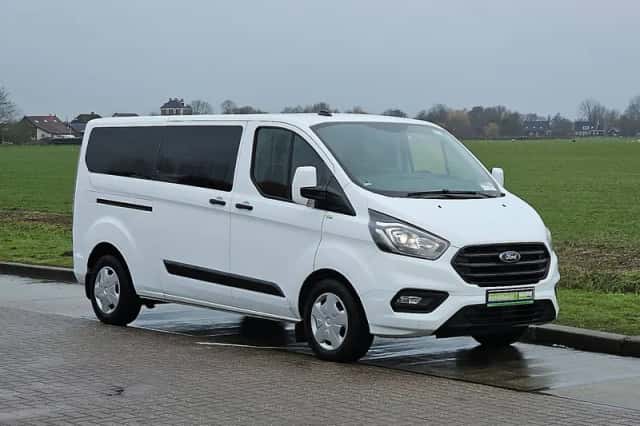 Ford Transit (2023) thumbnail 4