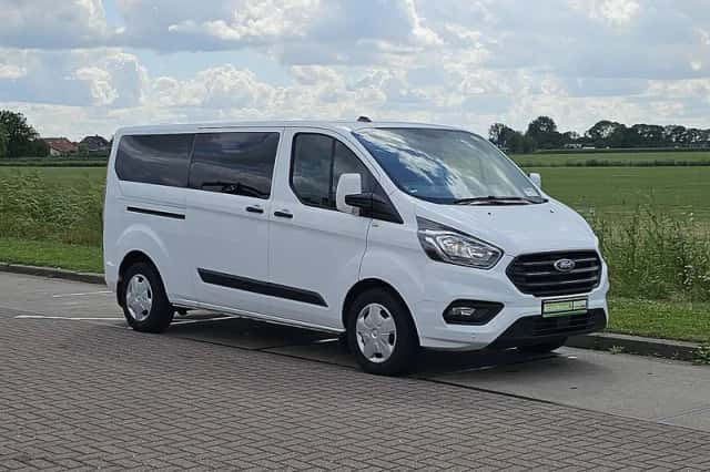 Ford Transit (2023) thumbnail 4