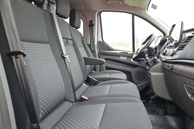 Ford Transit (2023) thumbnail 6