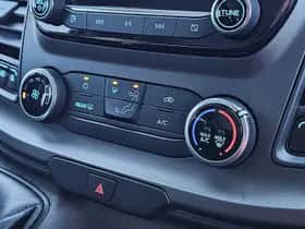 Ford Transit (2023) thumbnail 9