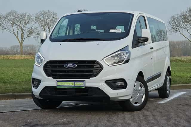 Ford Transit (2023) thumbnail 1