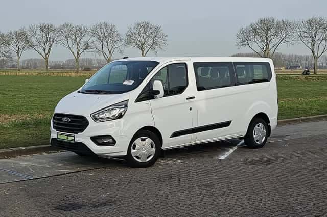 Ford Transit (2023) thumbnail 2