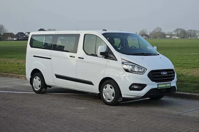 Ford Transit (2023) thumbnail 4
