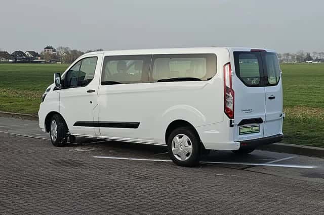Ford Transit (2023) thumbnail 5