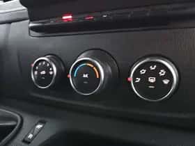 Renault Master (2020) thumbnail 9