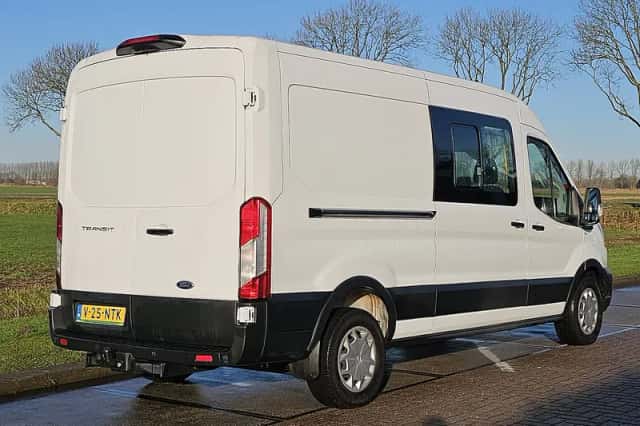 Ford Transit (2022) thumbnail 3