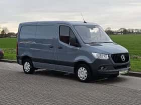 Mercedes-Benz Sprinter (2023) thumbnail 4